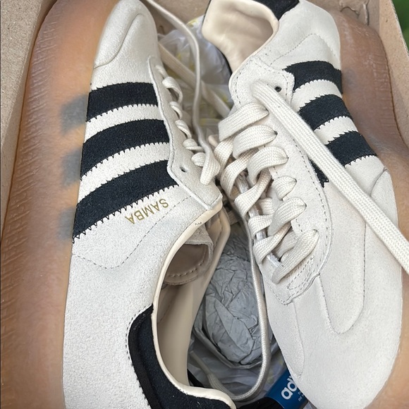 Adidas Women's Samba Sneakers - Cream and Black size 8.5 - Picture 6 of 6